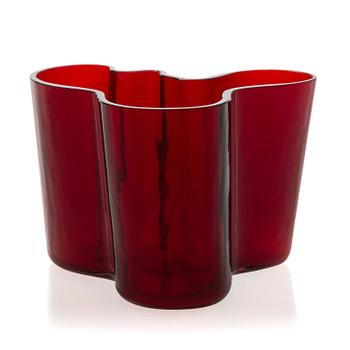Alvar Aalto, vas, modell 9750 signerad Alvar Aalto Iittala.