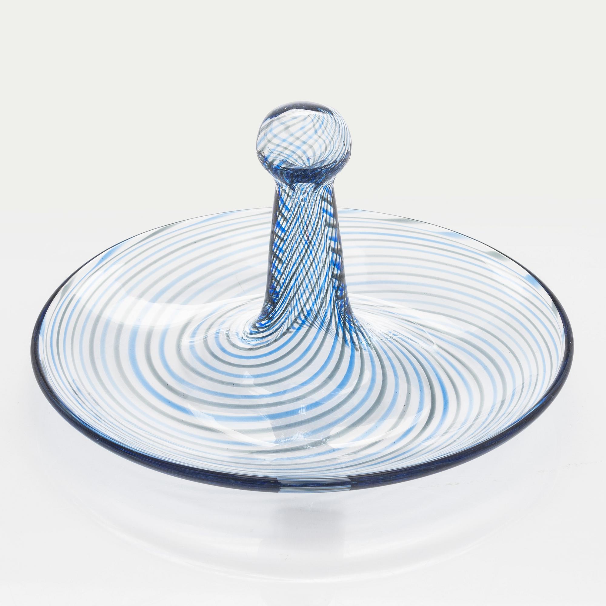 Inga Sempé, an art glass bowl 'Filigraani' series, signed INGA SEMPÉ IITTALA.