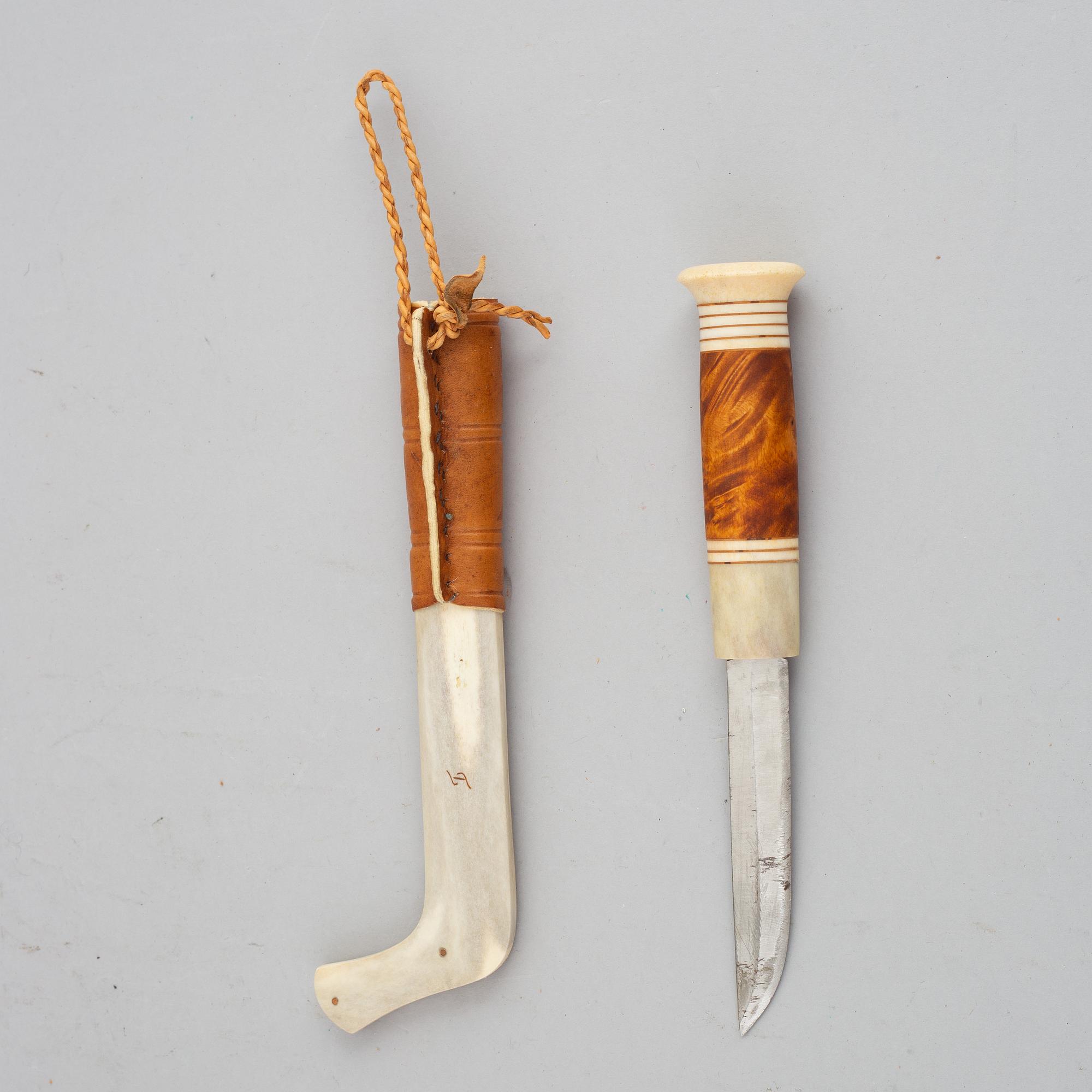 Tore Sunna, a reindeer horn Sami knife, signed.