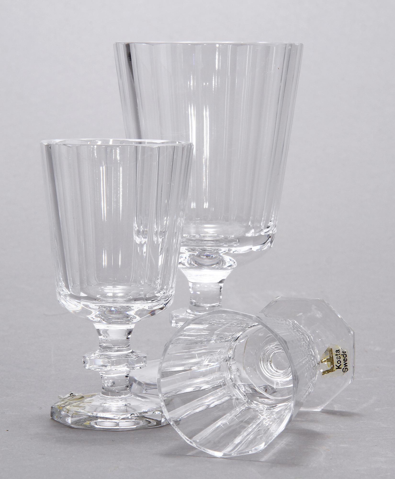 GLASSERVISDELAR, 34 st, "Karlberg", Elis Bergh, Kosta.