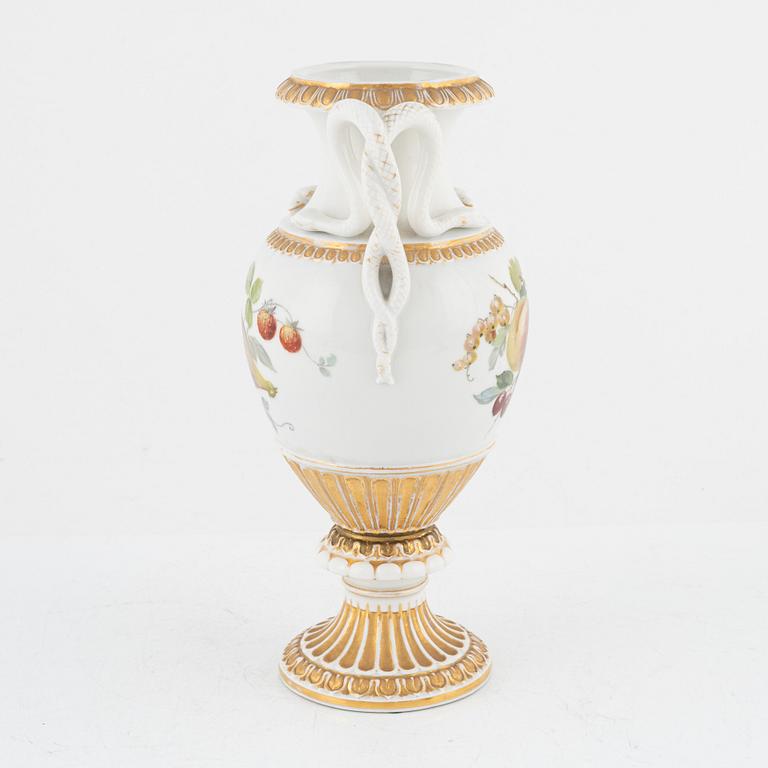 A porcelain vase, Meissen, Germany, late 19th century.
