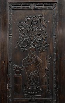 A Chinese wooden panel, Qing dynasty, 19th century.
