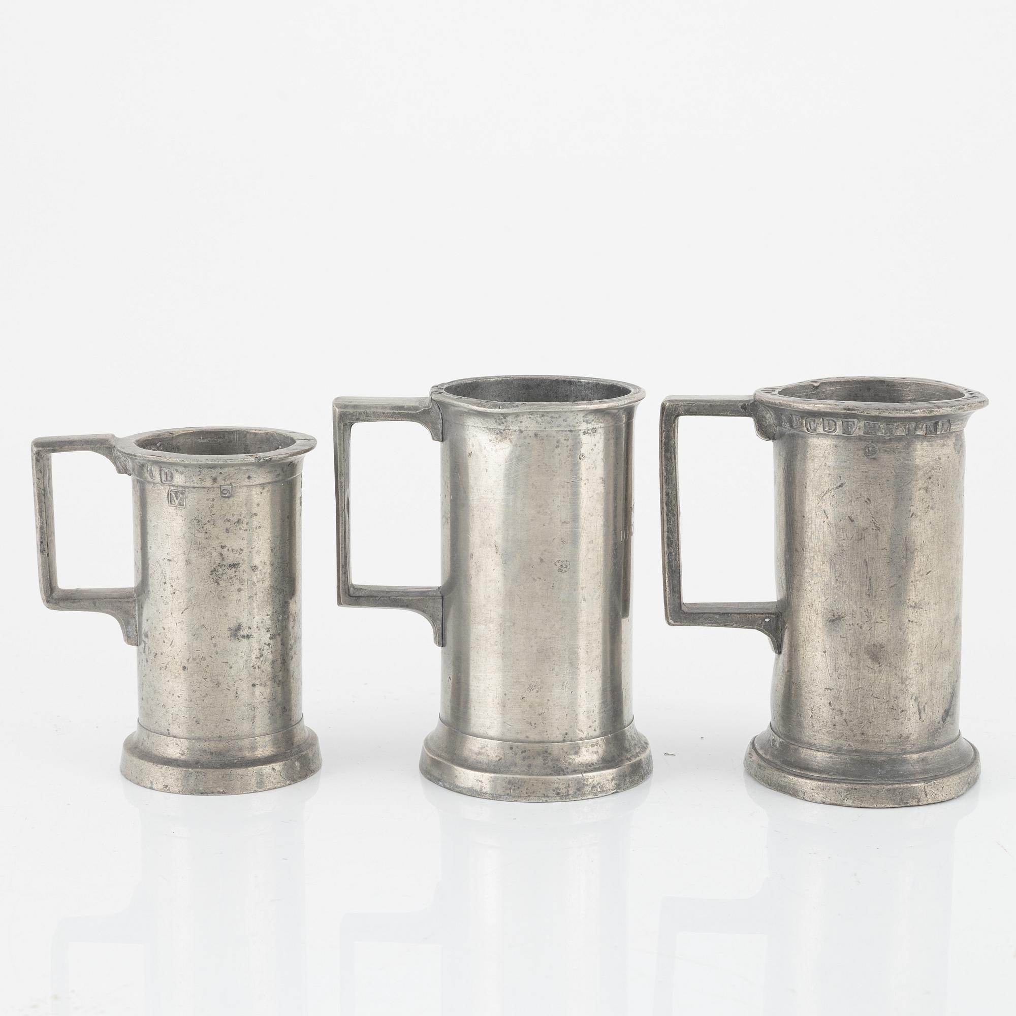 A set of 9 measurments wherof one Brenu, France, late 19th century.