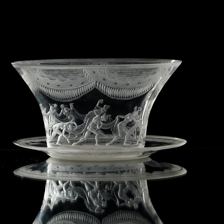 Simon Gate, a 'Slöjdansen' glass bowl with stand, Orrefors, Sweden 1926.