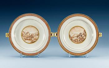1427. VÄRMEFAT, två stycken, kompaniporslin. Qing dynastin, Jiaqing (1796-1820).