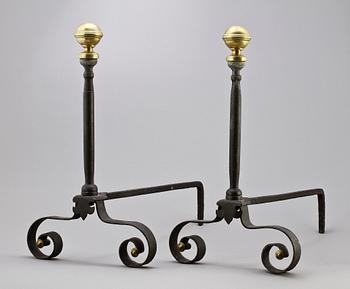 ELDHUNDAR,  järn, 1800-tal.