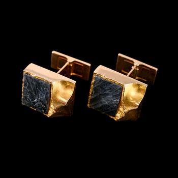 308. Björn Weckström, A PAIR OF CUFFLINKS, gold 14K with spectrolite, "Antarctis", Lapponia 1976. Weight 15,9 g.