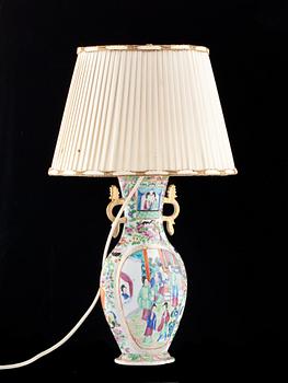 BORDSLAMPA, porslin, Kanton, 1800-tal.