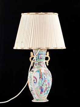 BORDSLAMPA, porslin, Kanton, 1800-tal.