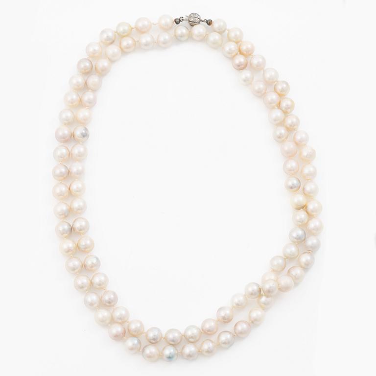 Collier med odlade pärlor, lås silver.