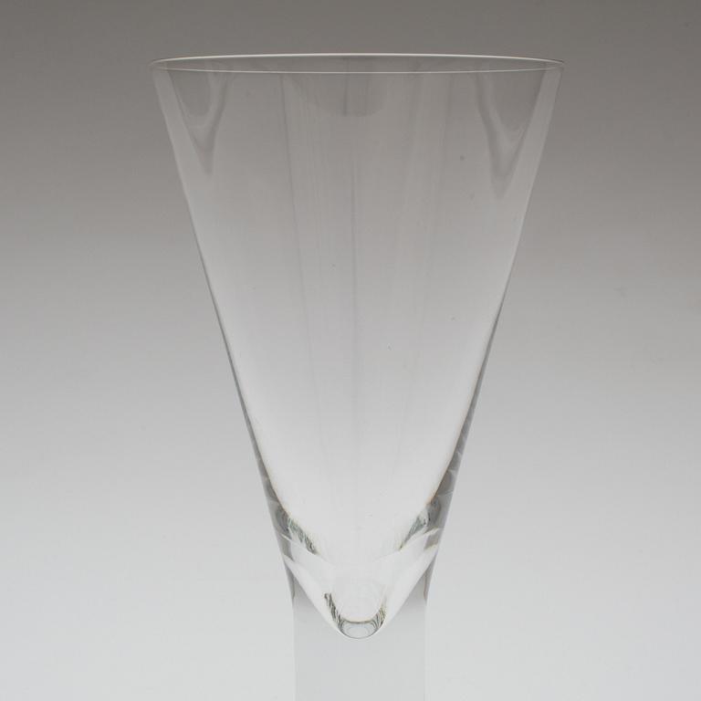 VINGLAS, 12 st, "Basic", Margareta Hennix, Reijmyre Glasbruk.