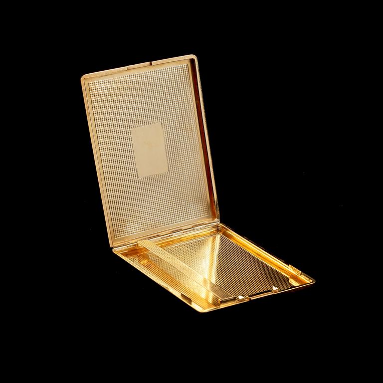 CIGARETTETUI, 18 k guld, Boliden. Ca 180 gram.