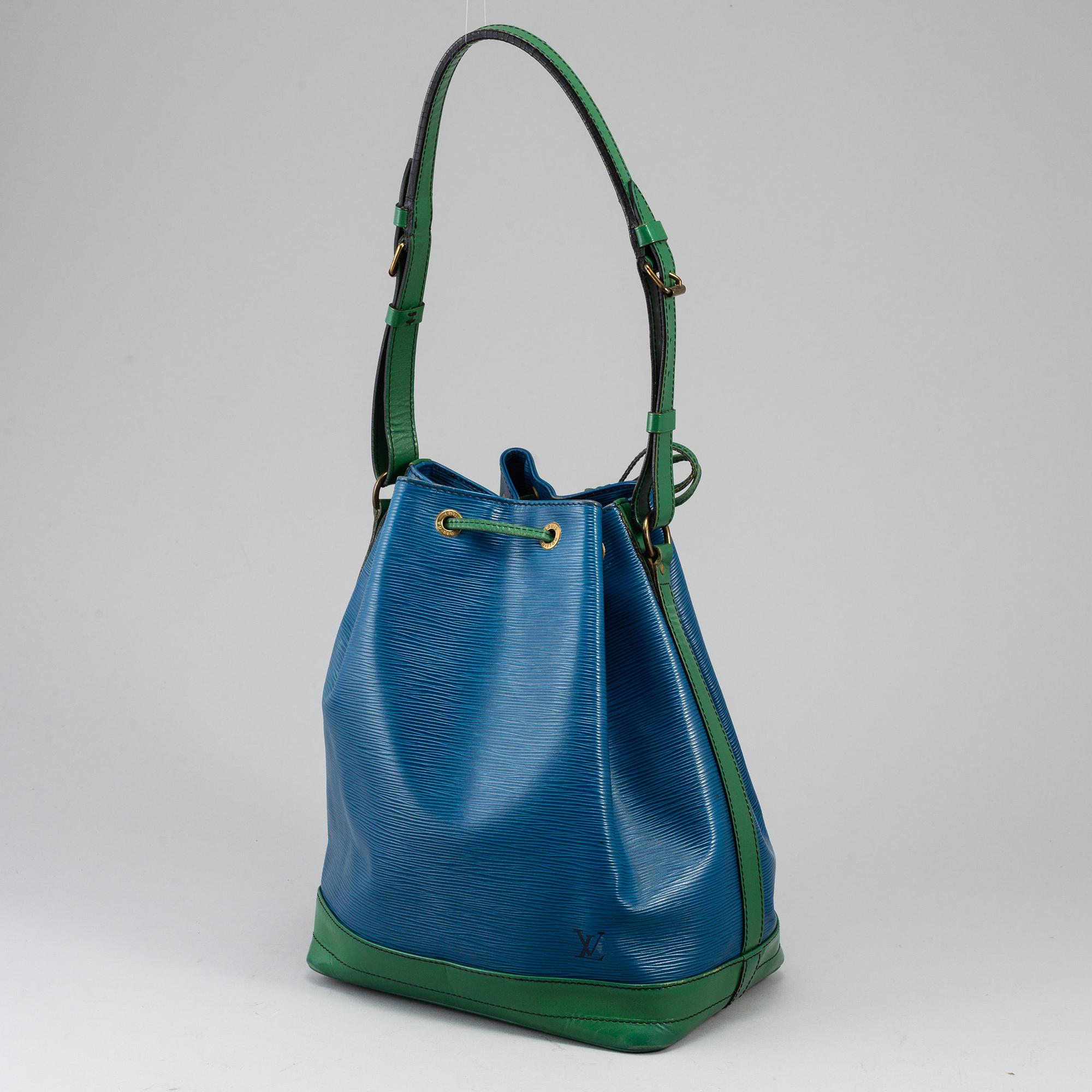 LOUIS VUITTON, 'Epi Bicolor Noé'.