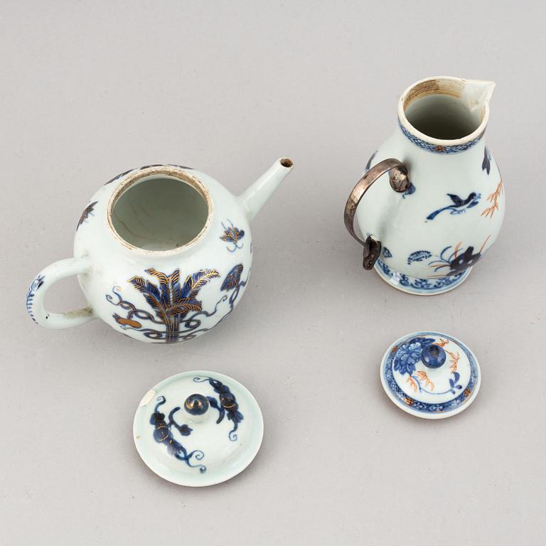 A group of famille rose porcelain, Qing dynasty, 18th Century. (pieces).