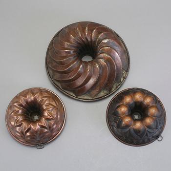FORMAR, 3 st, koppar, s k aladåbformar. 1800-tal till omkring 1900.