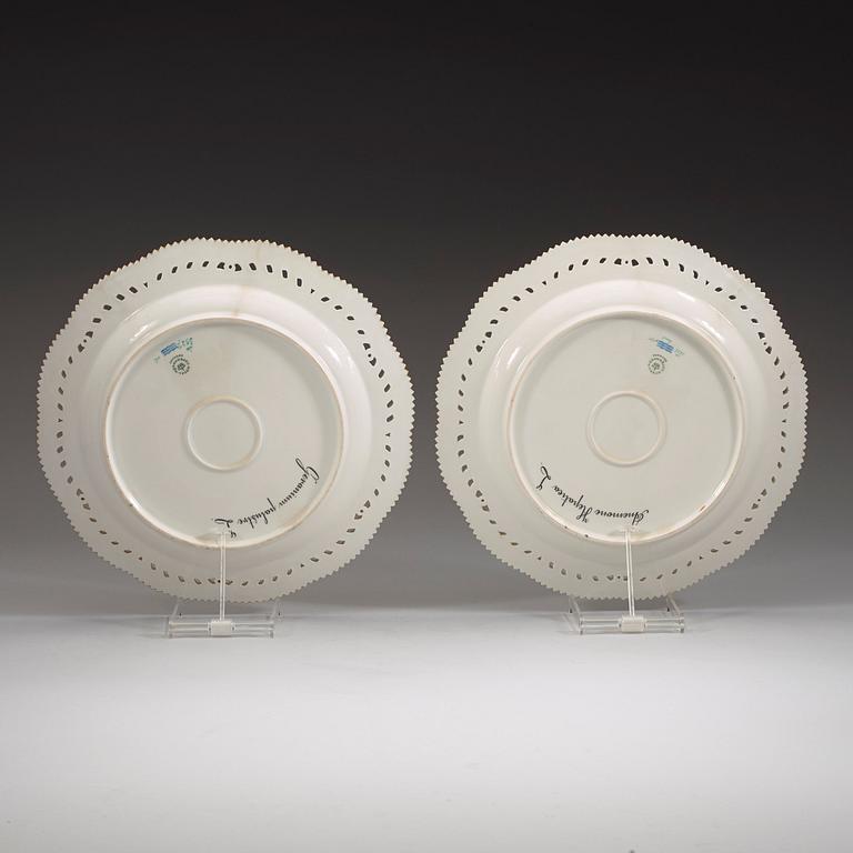 A set of two Royal Copenhagen 'Flora Danica' dishes, Denmark, 20th Century.