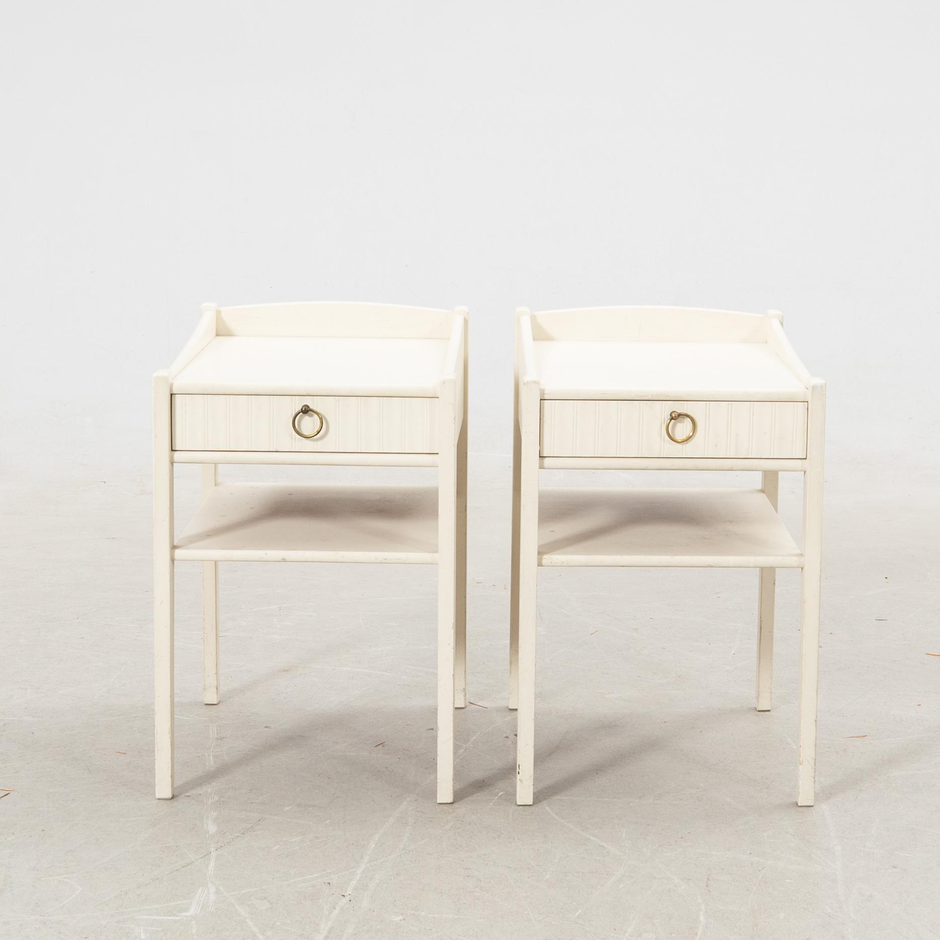 Sängbord, ett par, 1900-tal.