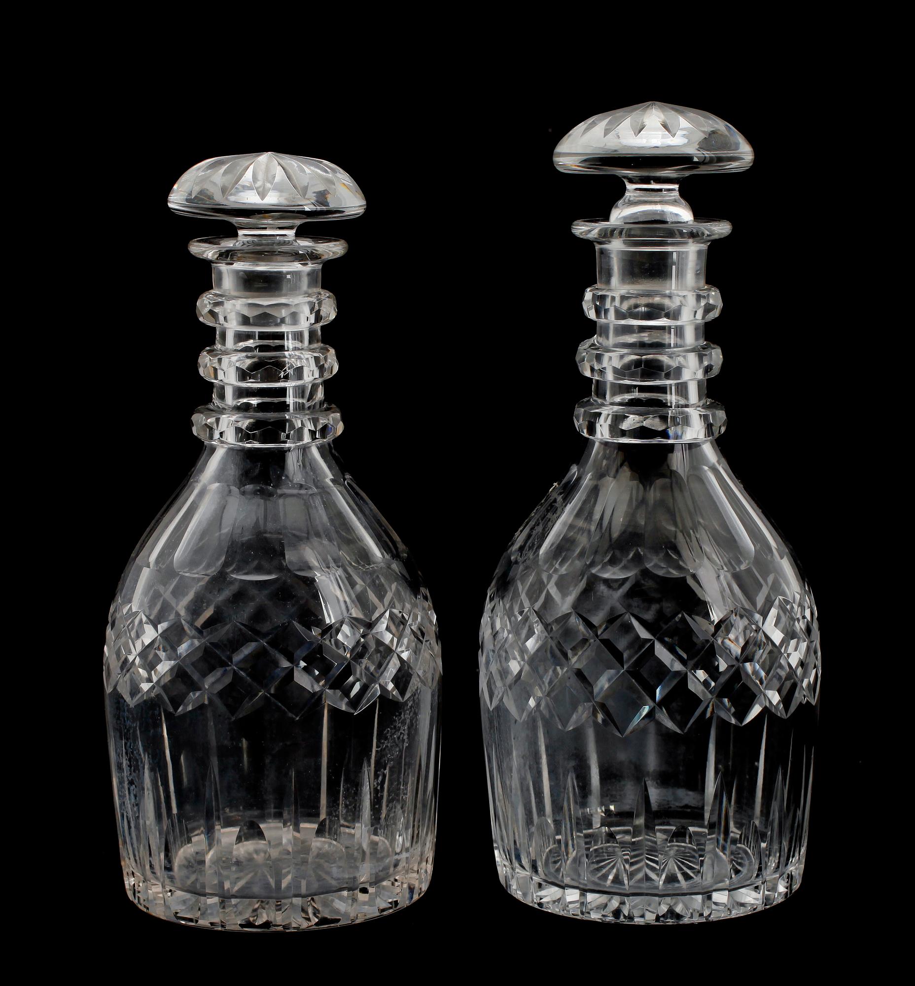 KARAFFER 2 st, snarlika, kristall, tidigt 1900-tal.