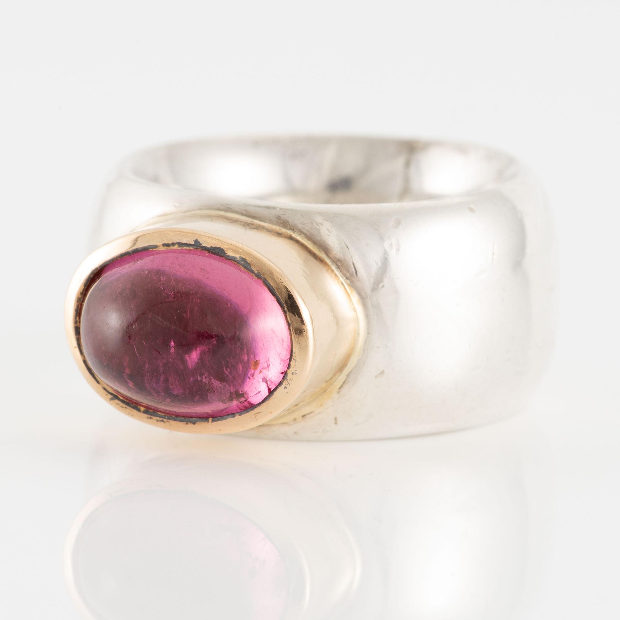 Michael Persson Carling, ring, silver and gold with cabochon-cut pink tourmaline.