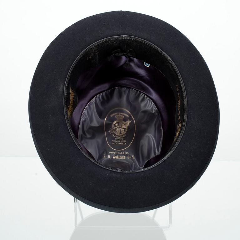 HATTAR, 3 st. BORSALINO och ASCOT.