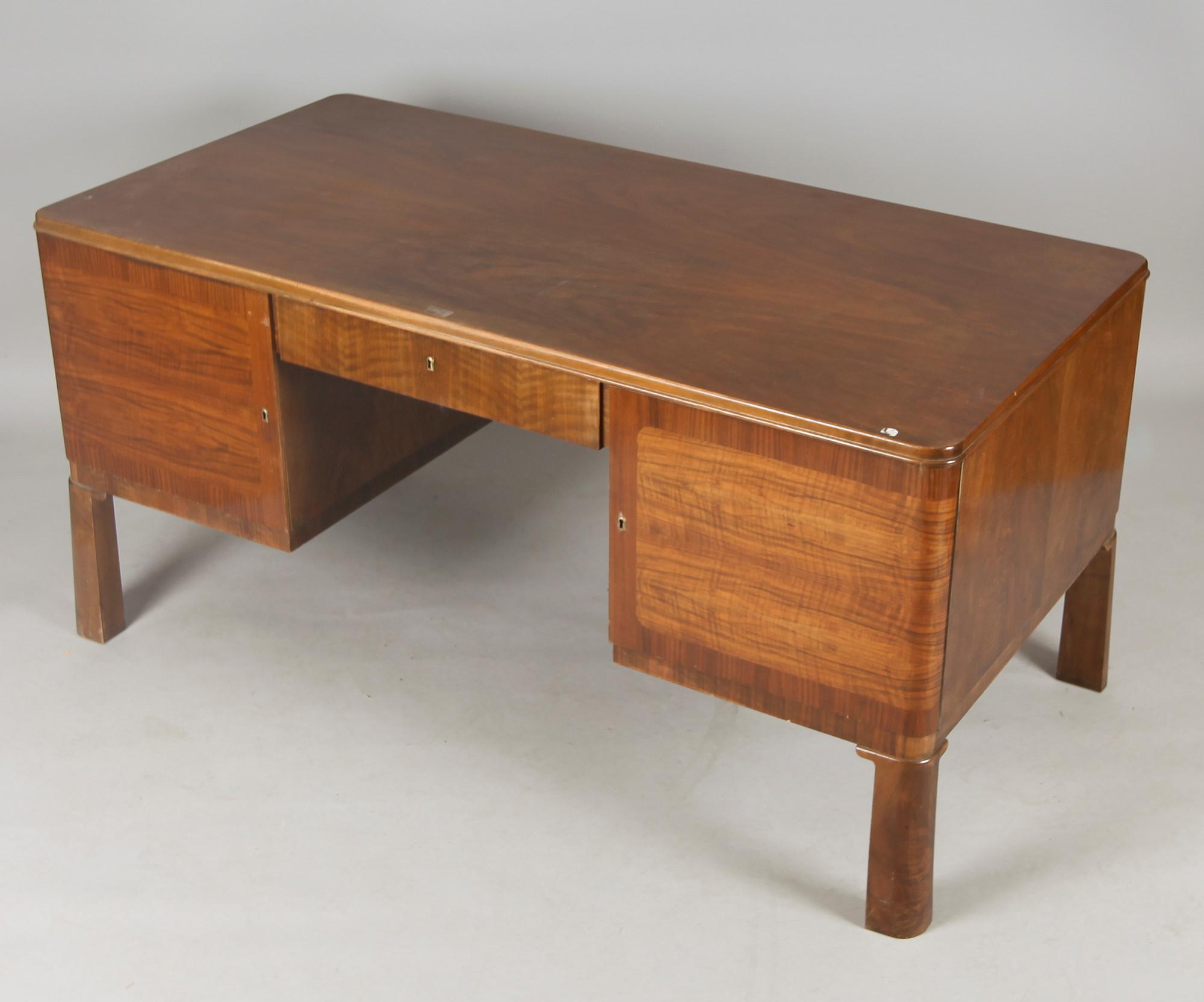 SKRIVBORD, 1900-talets första hälft.