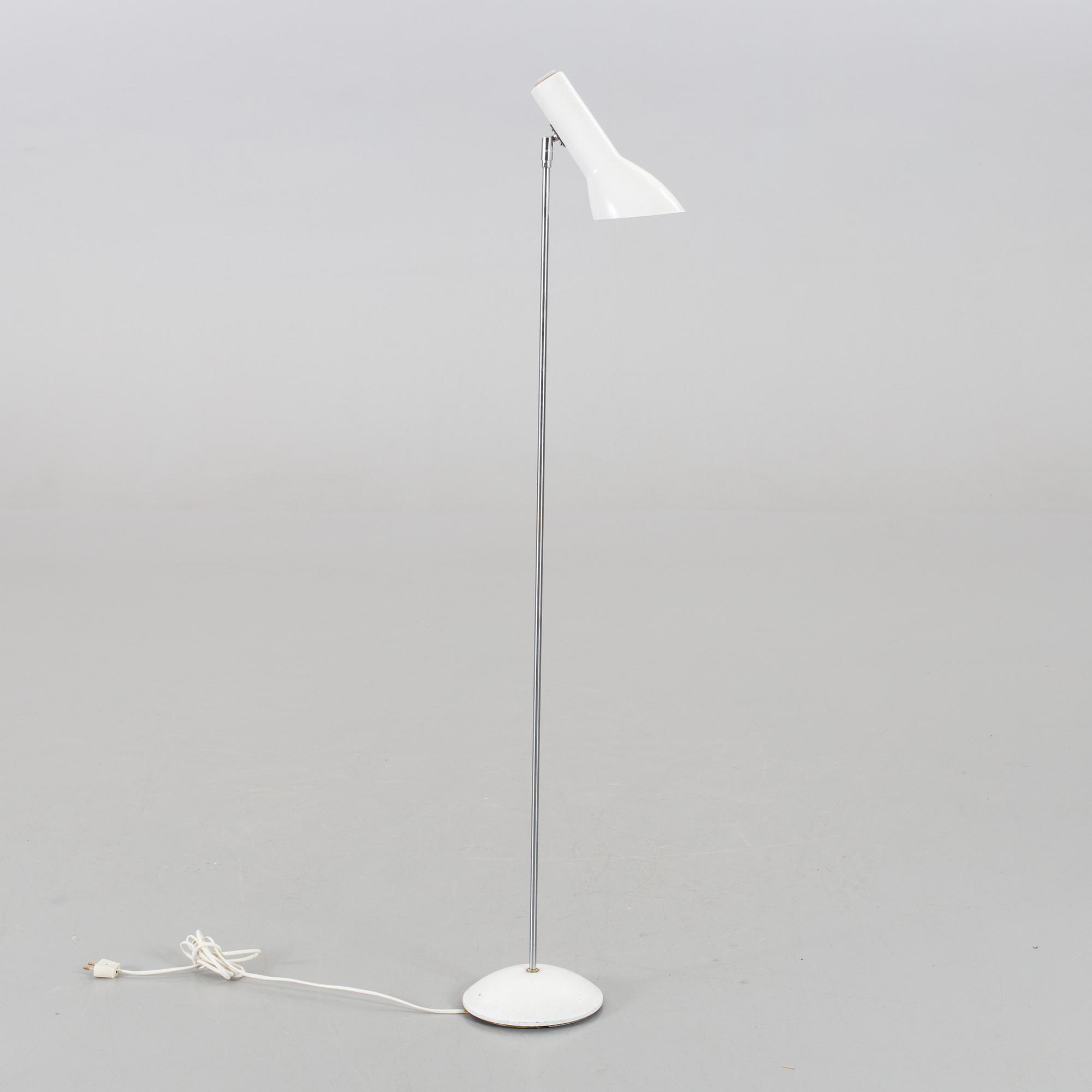 A Koch & Lowy floor lamp.