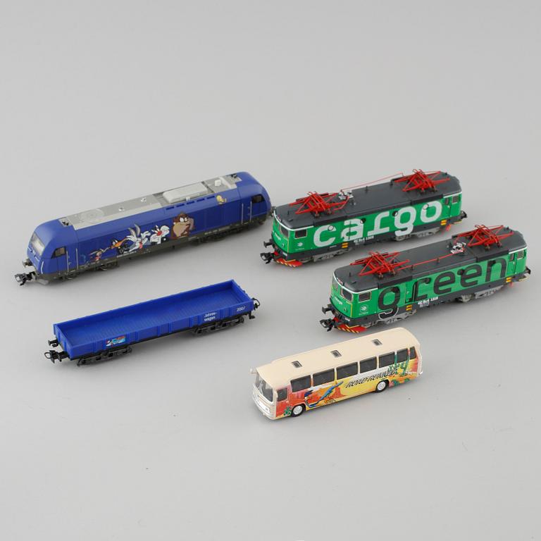 Two locomotives, 36847 & 37415, and car, 48707, Märklin HO.