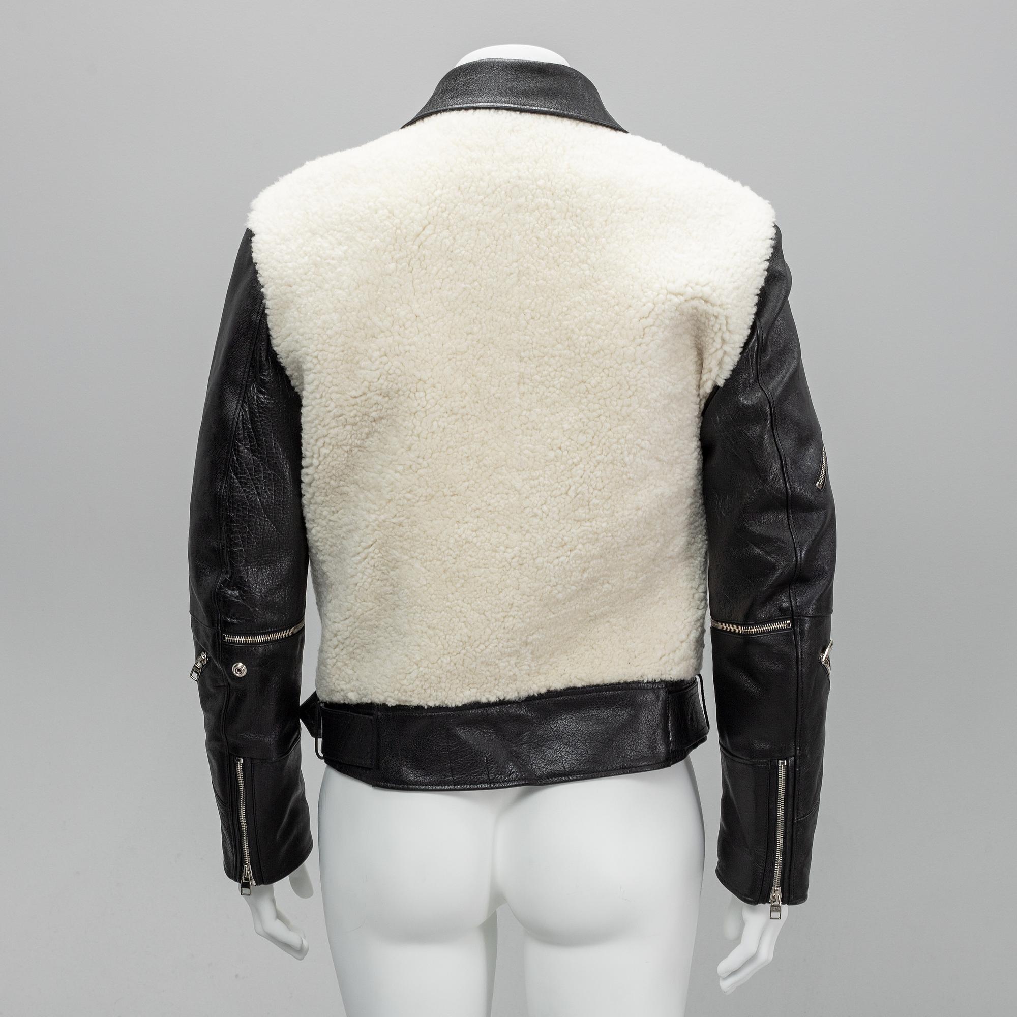Alexander McQueen, a buffalo and lamb skinn leather jacket, 2018, Italian size 52.