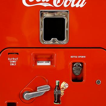 LÄSKAUTOMAT, Coca-Cola, orginalmodell, 1952.