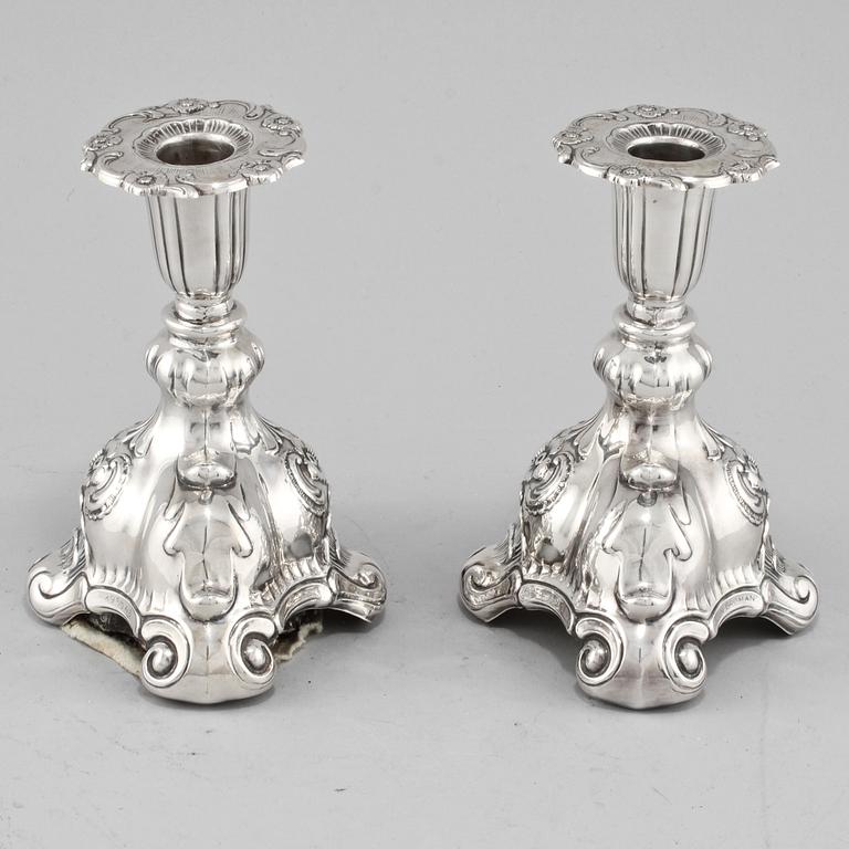 LJUSSTAKAR, ett par, silver, C.G Hallberg, Stockholm, 1947.