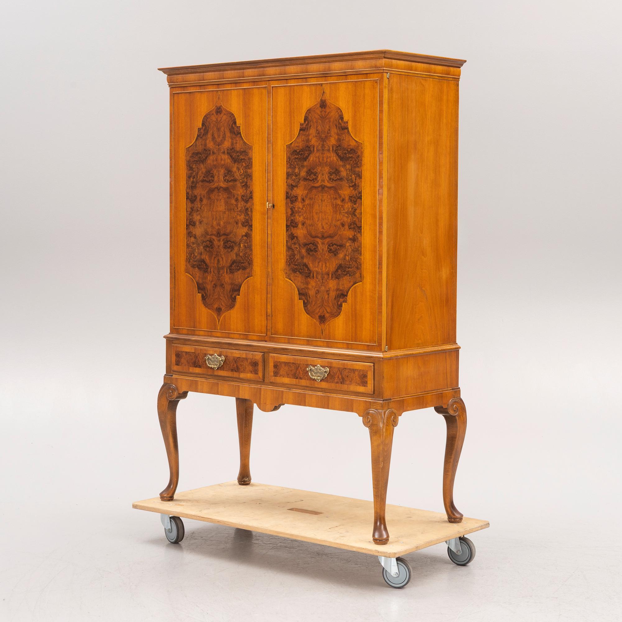 An 'Essex' drinks cabinet, Nordiska Kompaniet, 1947.