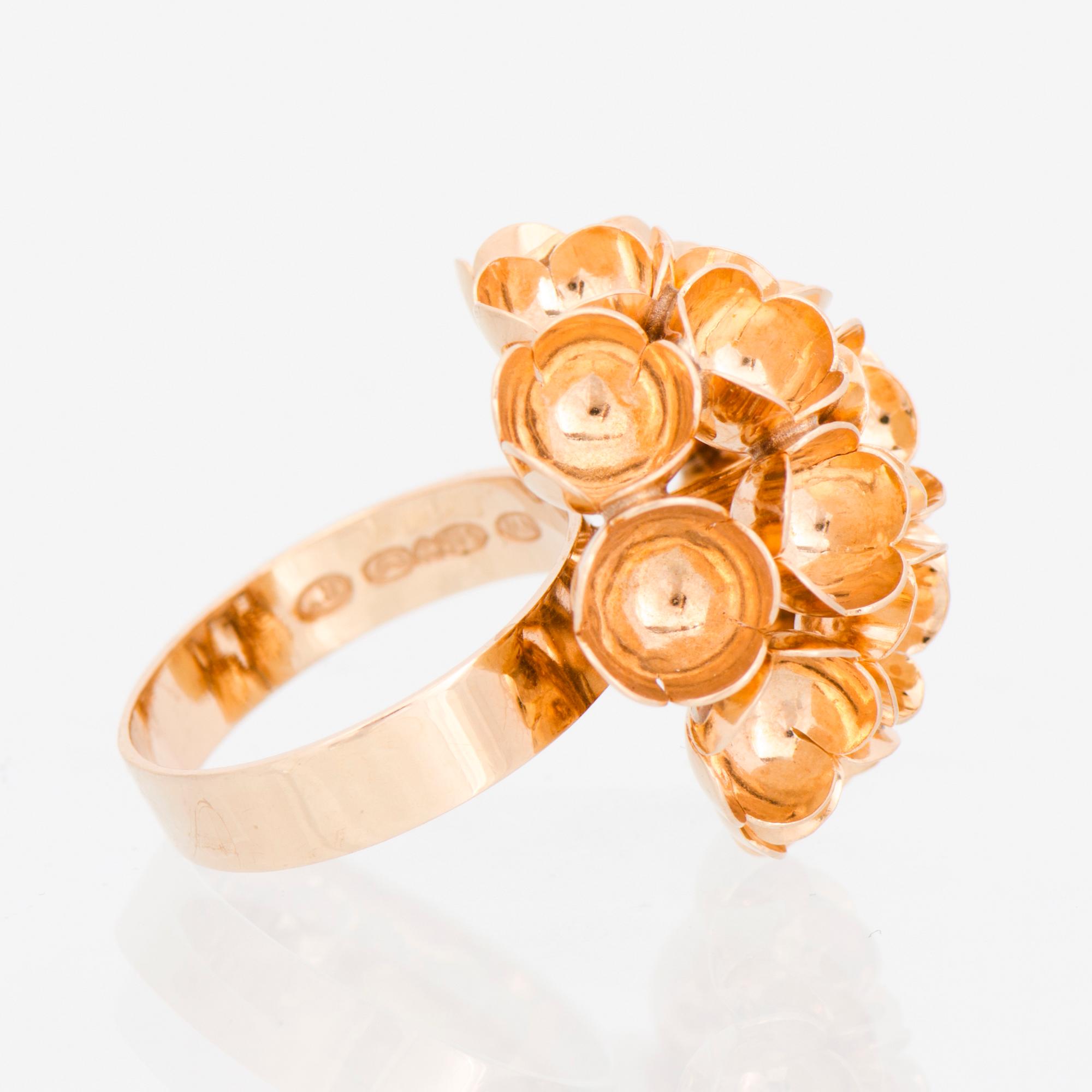 LIISA VITALI RING, 14K, 'Spring', gold. Kultakeskus, Helsinki Finland 1970.