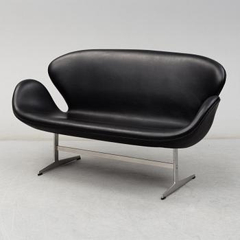 ARNE JACOBSEN,
