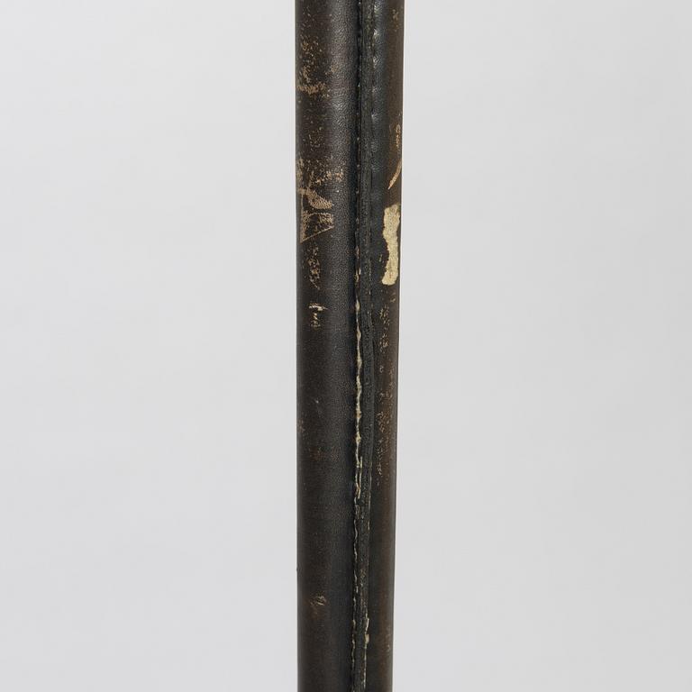 Alvar Aalto, an 'Angel's Wing' floor lamp, 805. Manufactured by Valaistustyö.