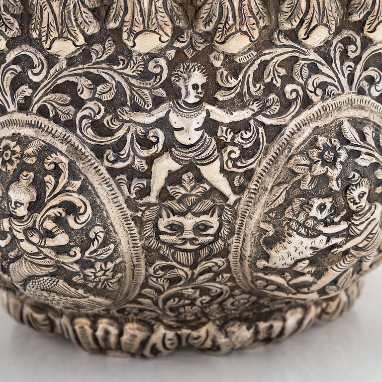 Skål, silver, Indien/ Sri Lanka, möjl. tidigt 1900-tal.