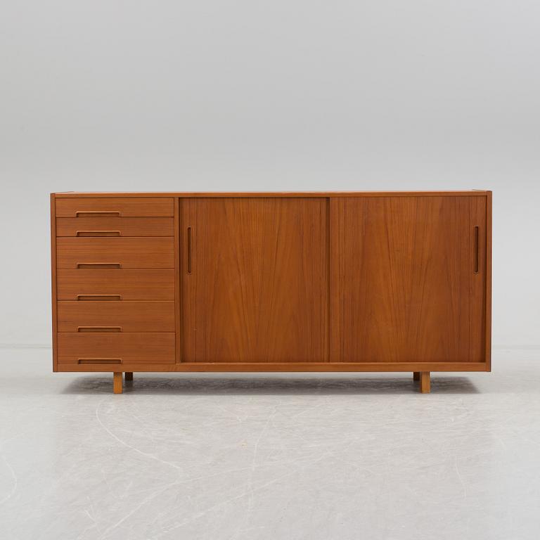 A sideboard "Florens" by Nils Jonsson, for Troeds, 1950 to the 1960.