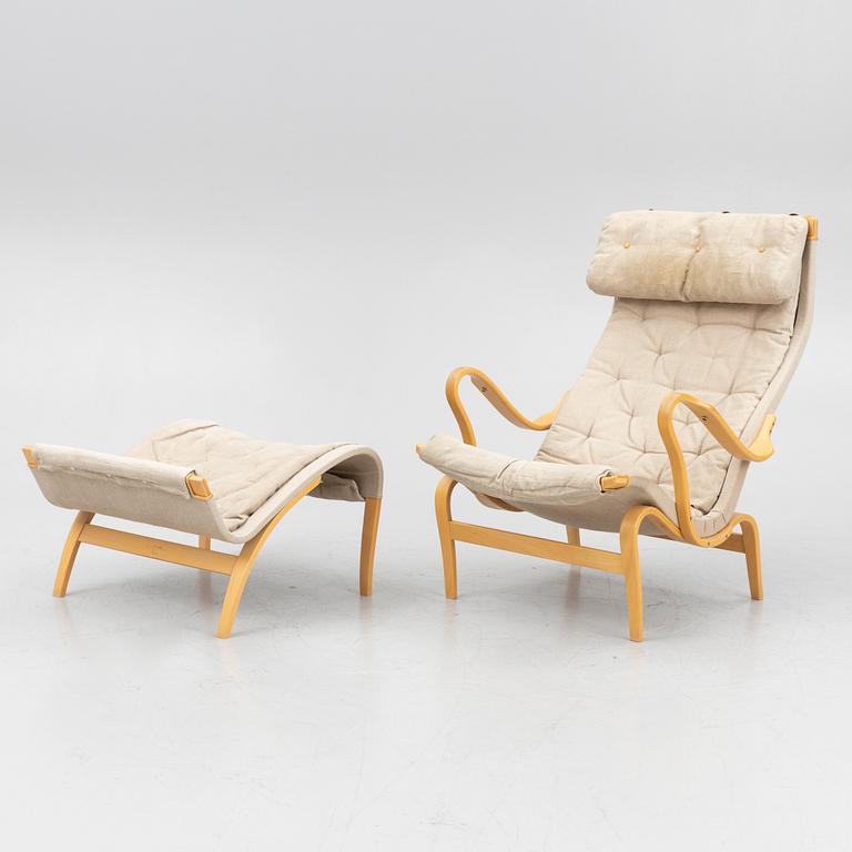 Bruno Mathsson, fåtölj med fotpall, "Pernilla", DUX, 2000-tal.