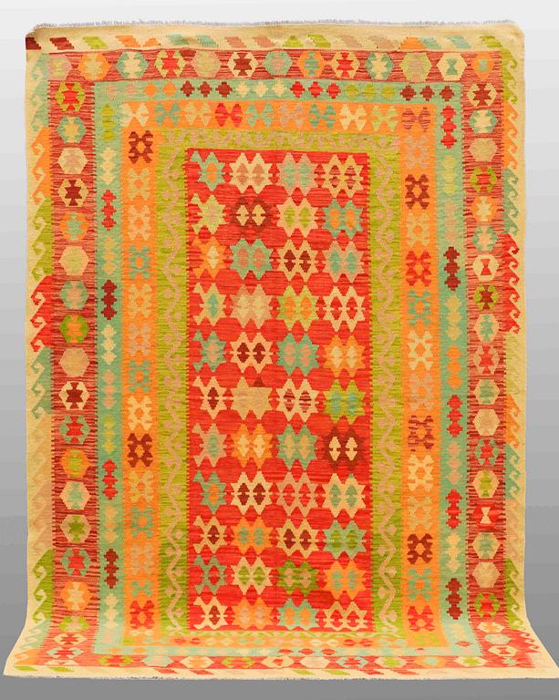 A CARPET, Kilim, ca 294 x 204 cm.
