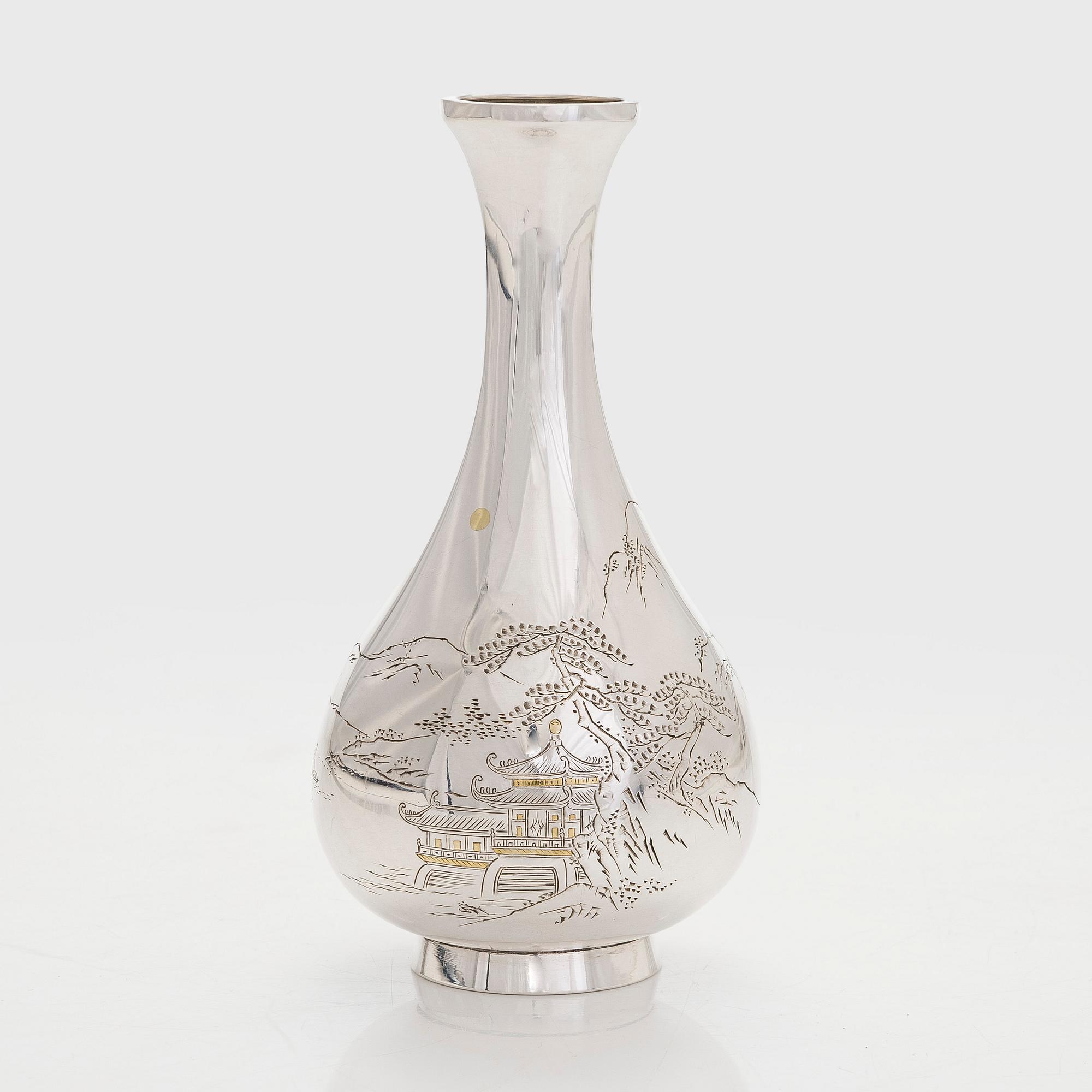 Vas, sterlinghopea jungin-leimalla, Japani todennäköisesti Taishō-kaudelta.