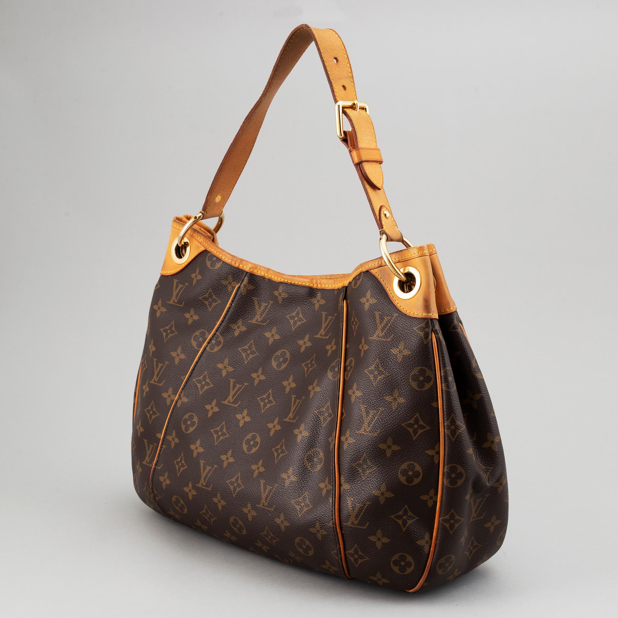LOUIS VUITTON, a MONOGRAM CANVAS 'Galleria' bag.