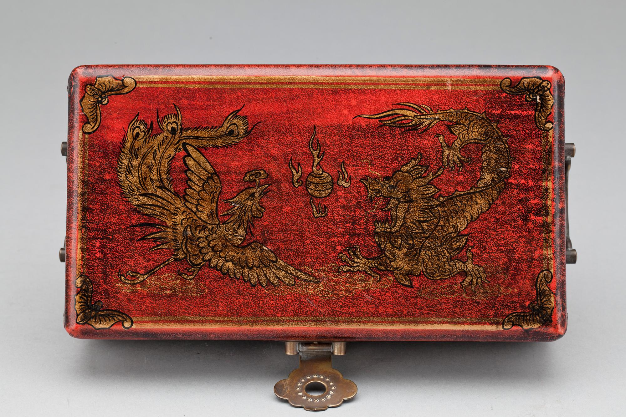 MAHJONGSPEL, ben och trä. Kina. 1900-tal.