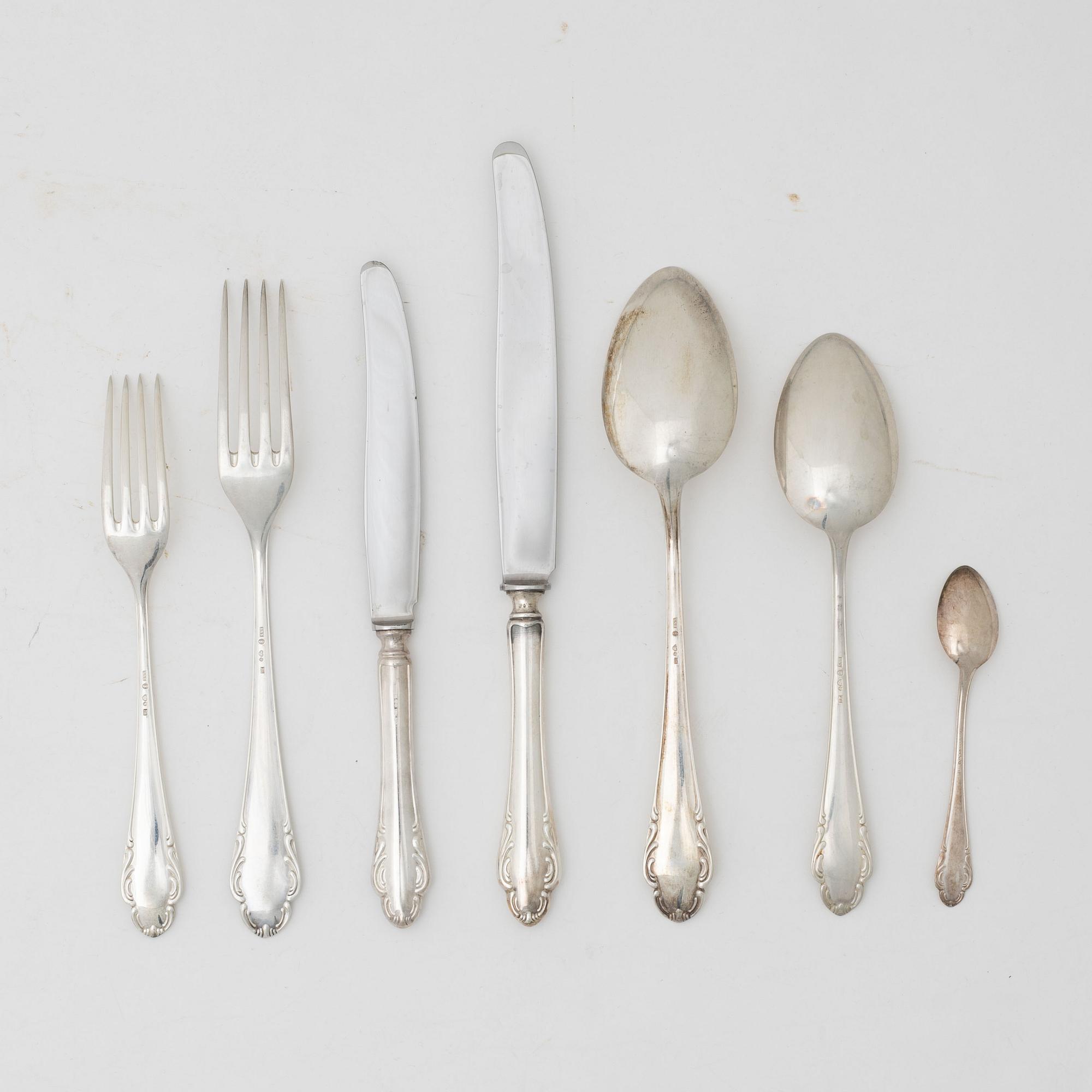 A 42-piece Swedish silver cutlery set, smodel 'Haga', predominantly Skandia, Stockholm, including 1935.