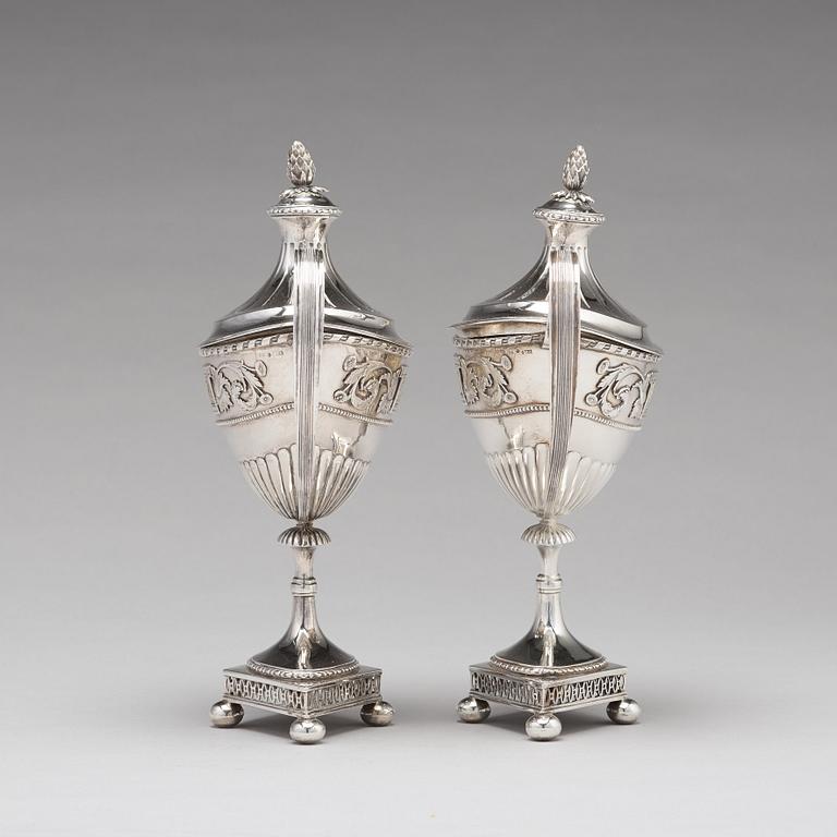 A pair of Swedish 18th century silver sugar-bowls and cover, mark of Pehr Zethelius, Stockholm 1799.