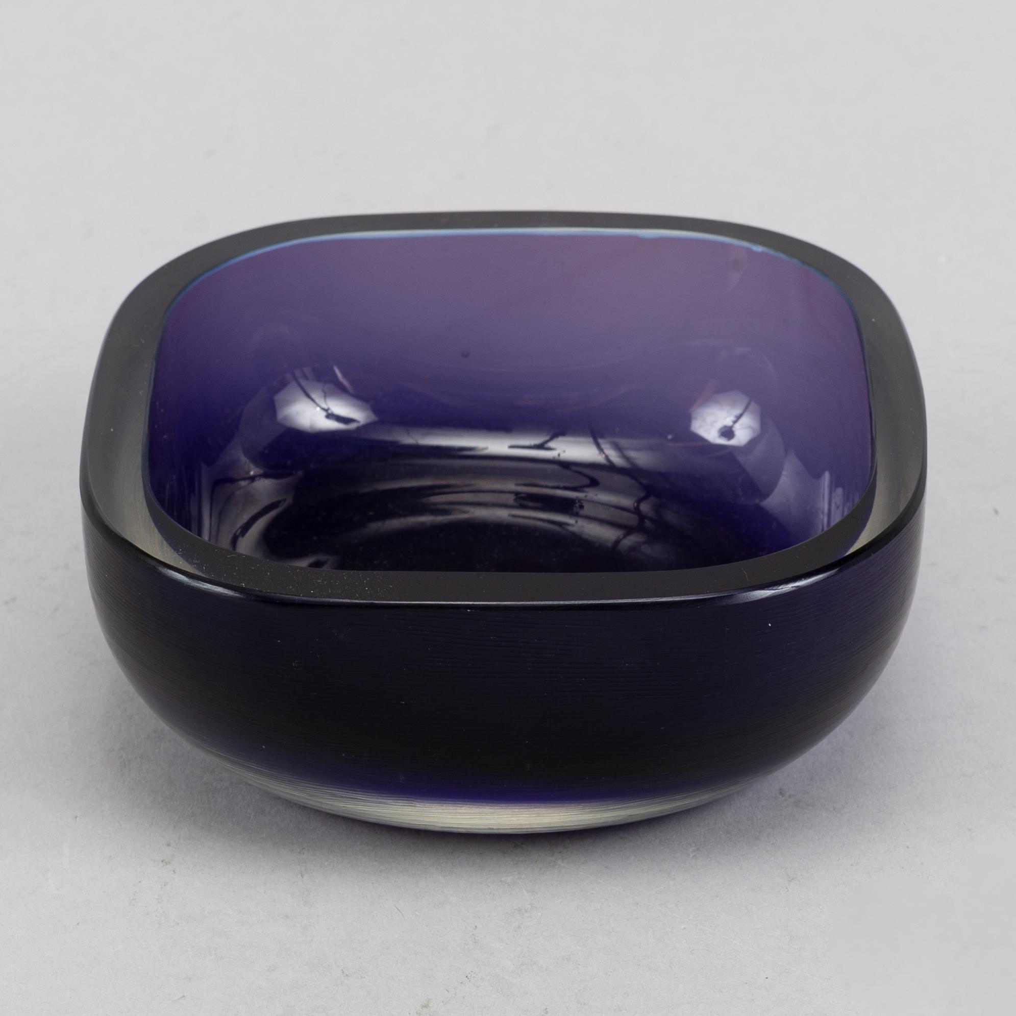 Paolo Venini, a glass bowl, Venini, Murano, Italy.