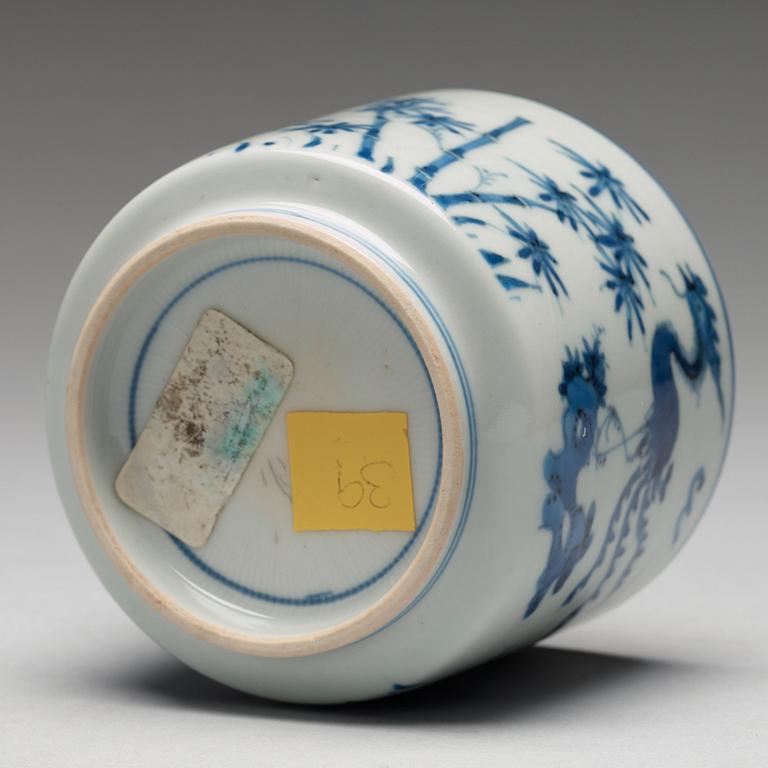 A Japanese blue and white bowl, 19th Century.