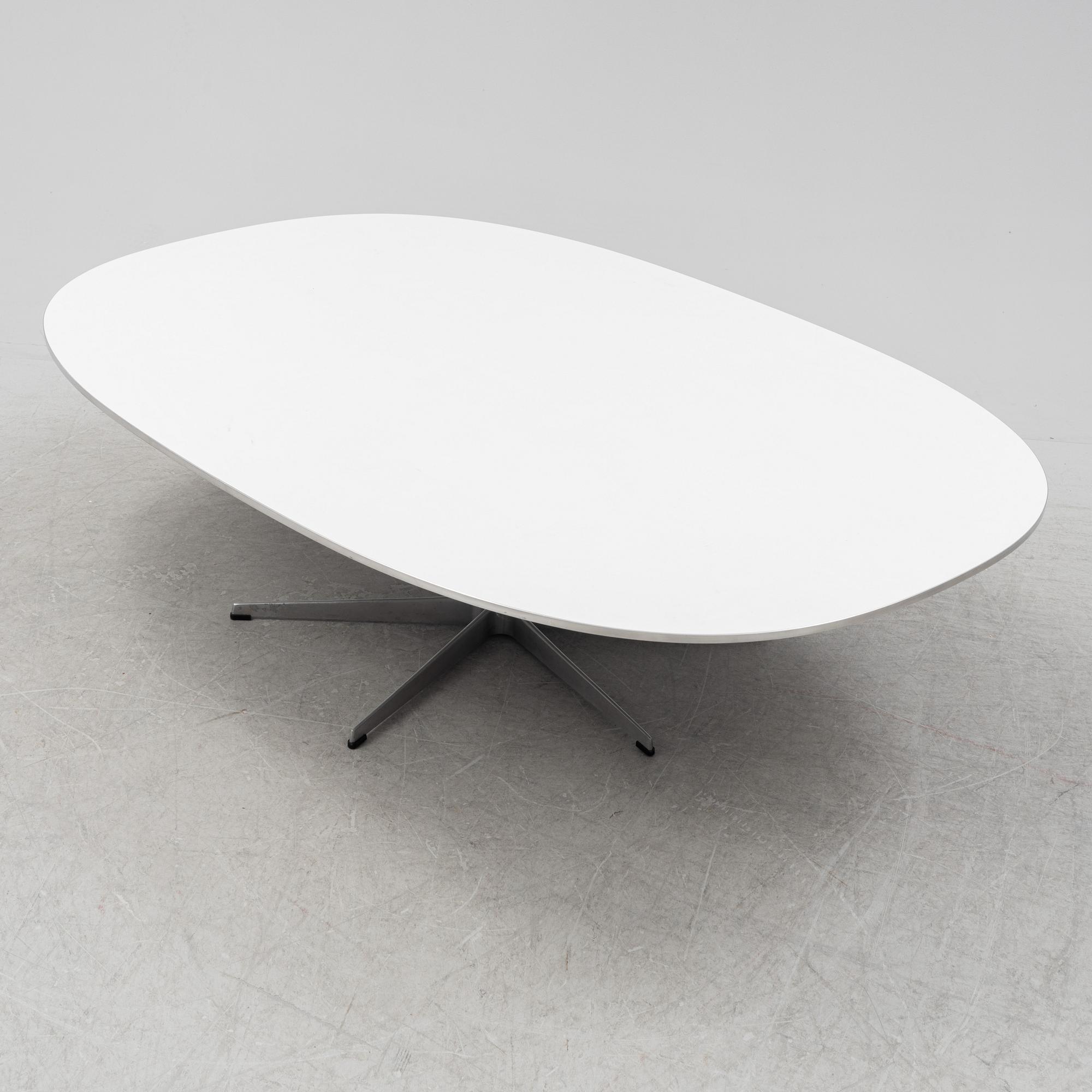 Bruno Mathsson & Piet Hein and Arne Jacobsen, a 'Superellips' coffee table, Fritz Hansen, Denmark, 1975.