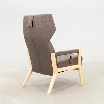 Roger Persson, armchair "Select wood" Swedese, 21st century.