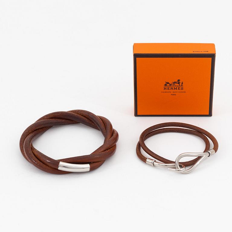 Hermès, two leather bracelets.