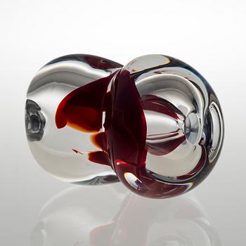 A KARI ALAKOSKI GLASS SCULPTURE / VASE, signed K. Alakoski Iittala 2008.