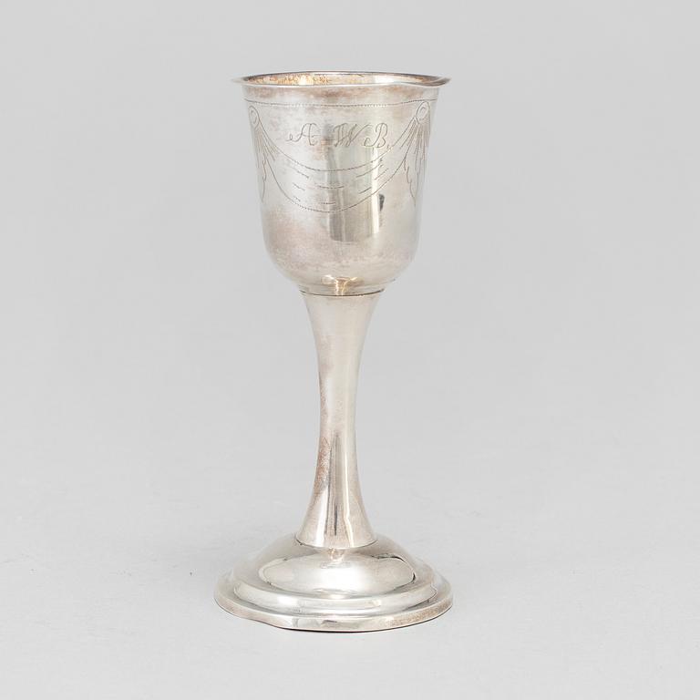 A silver drinking cup by Jacob Richard Borg in Gävle 1844. Weight ca 25 gram.